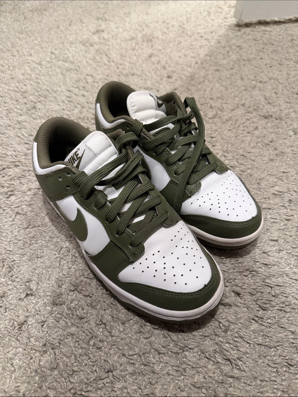 Nike Women’s' Low-Top Sneakers in White and Olive